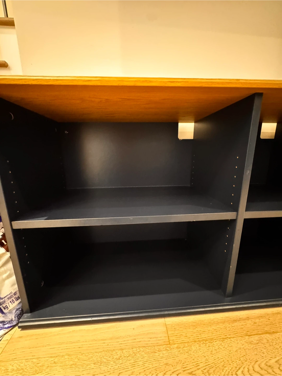 Two-Tone Storage Bench Console - photo 2