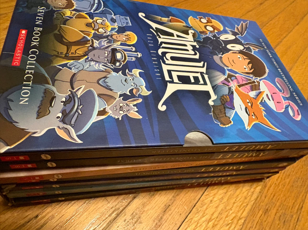 Amulet Seven Book Collection - photo 4