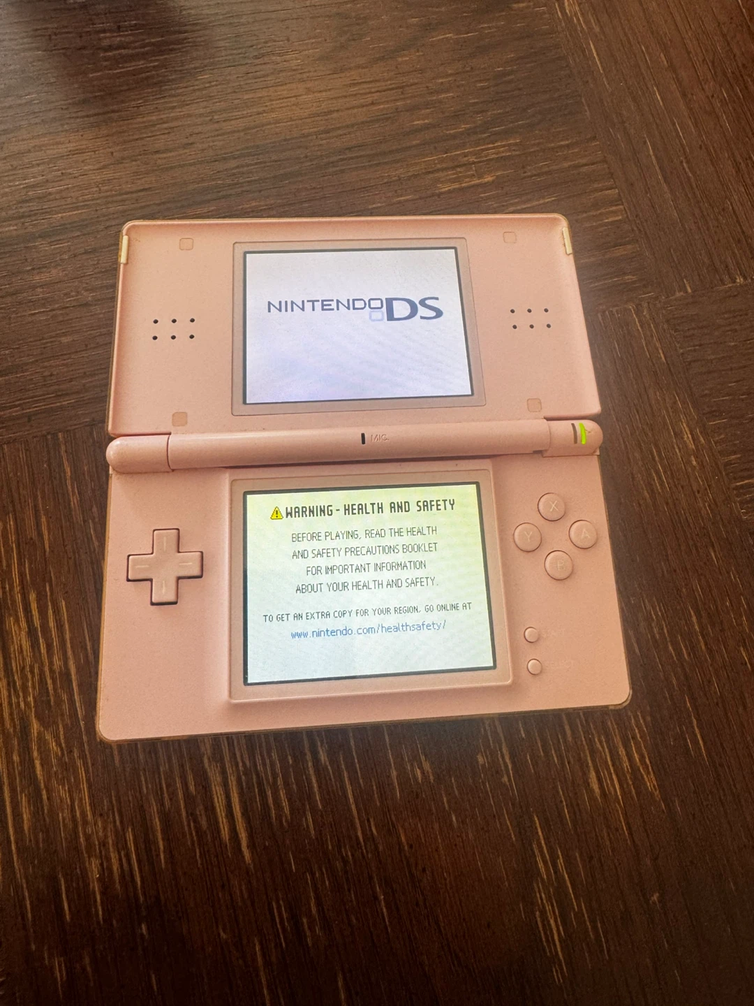 Pink Nintendo DS Lite Handheld Console READ DESCRIPTION