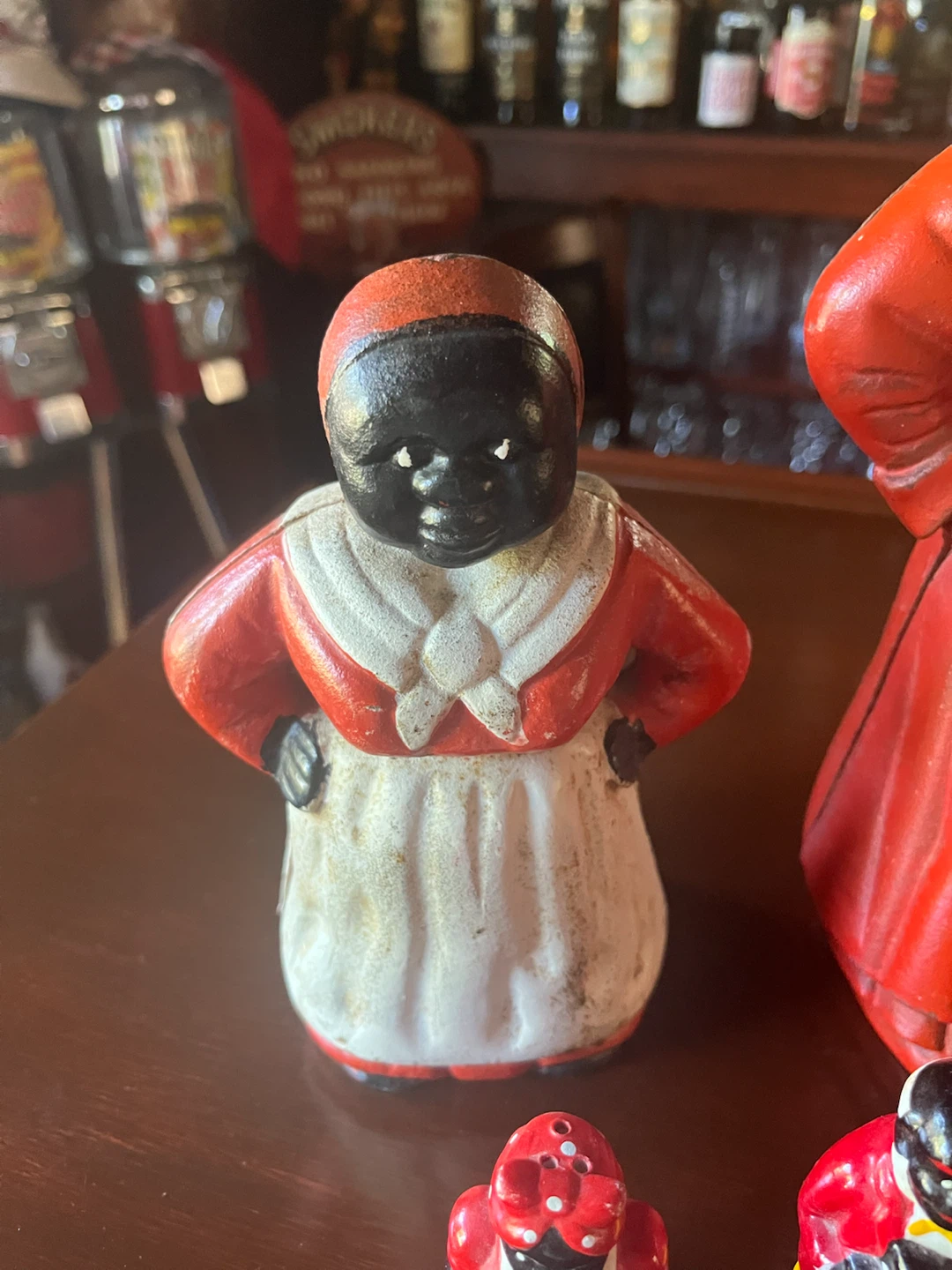 Vintage Cast Iron Figurine Set - photo 3
