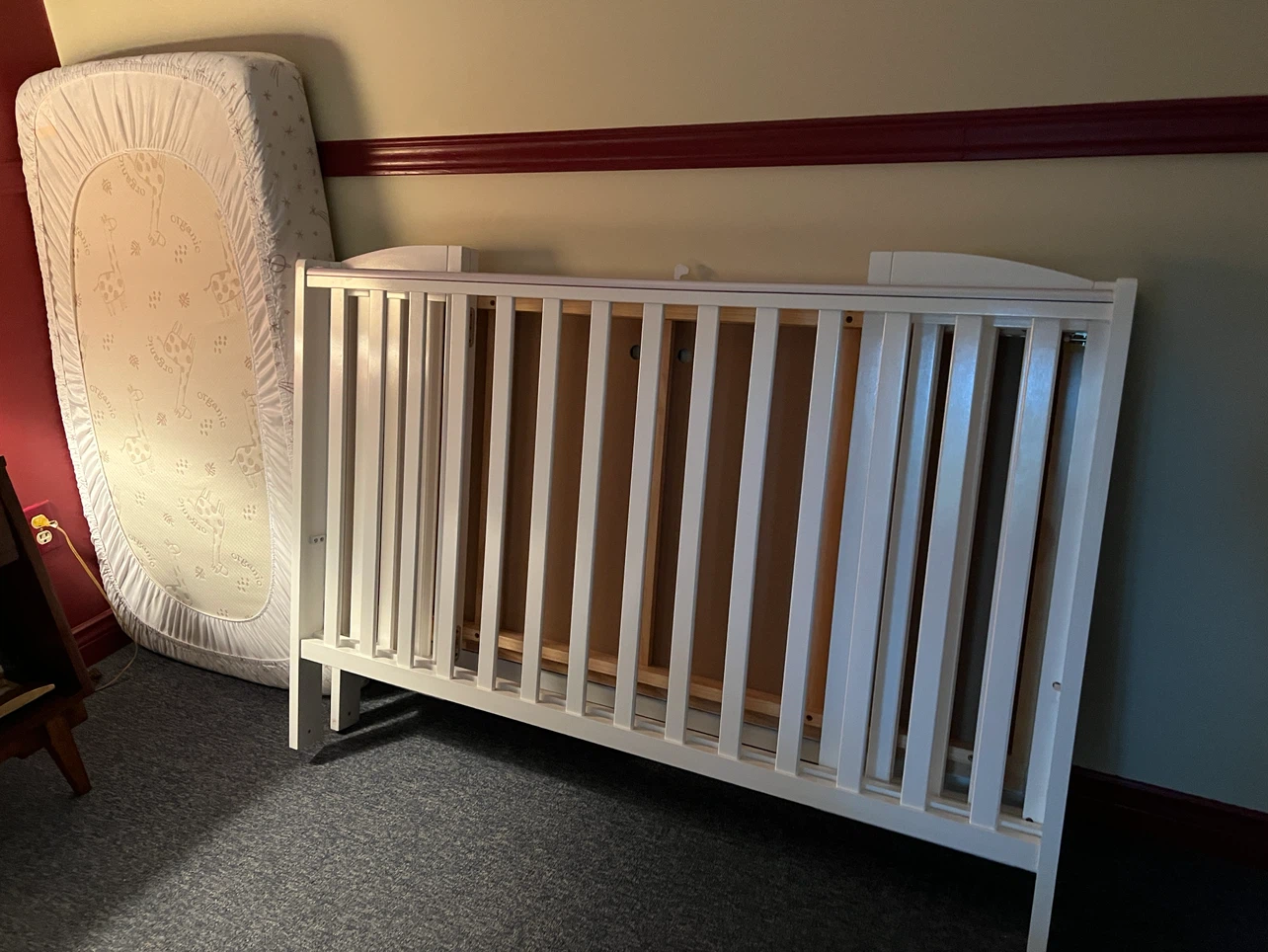 Foldable crib with Simmons organic mattress - photo 2