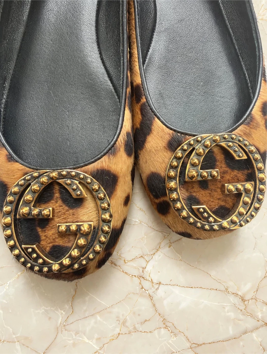 Gucci Leopard Print Flats - photo 3