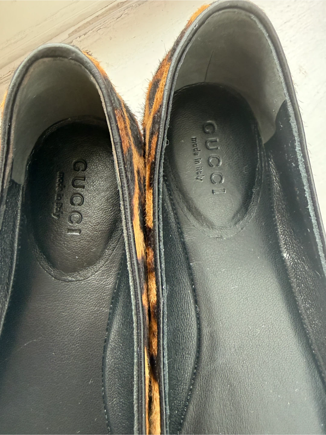 Gucci Leopard Print Flats - photo 5