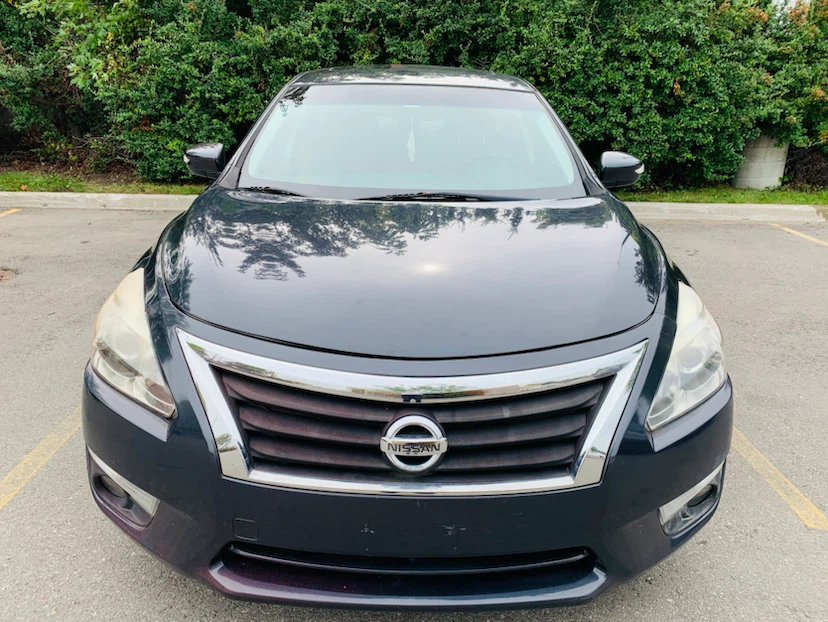 Nissan Altima Sedan