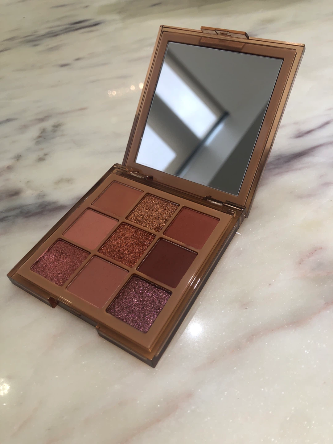 Huda Beauty Medium Nude Obsessions Eyeshadow Palette