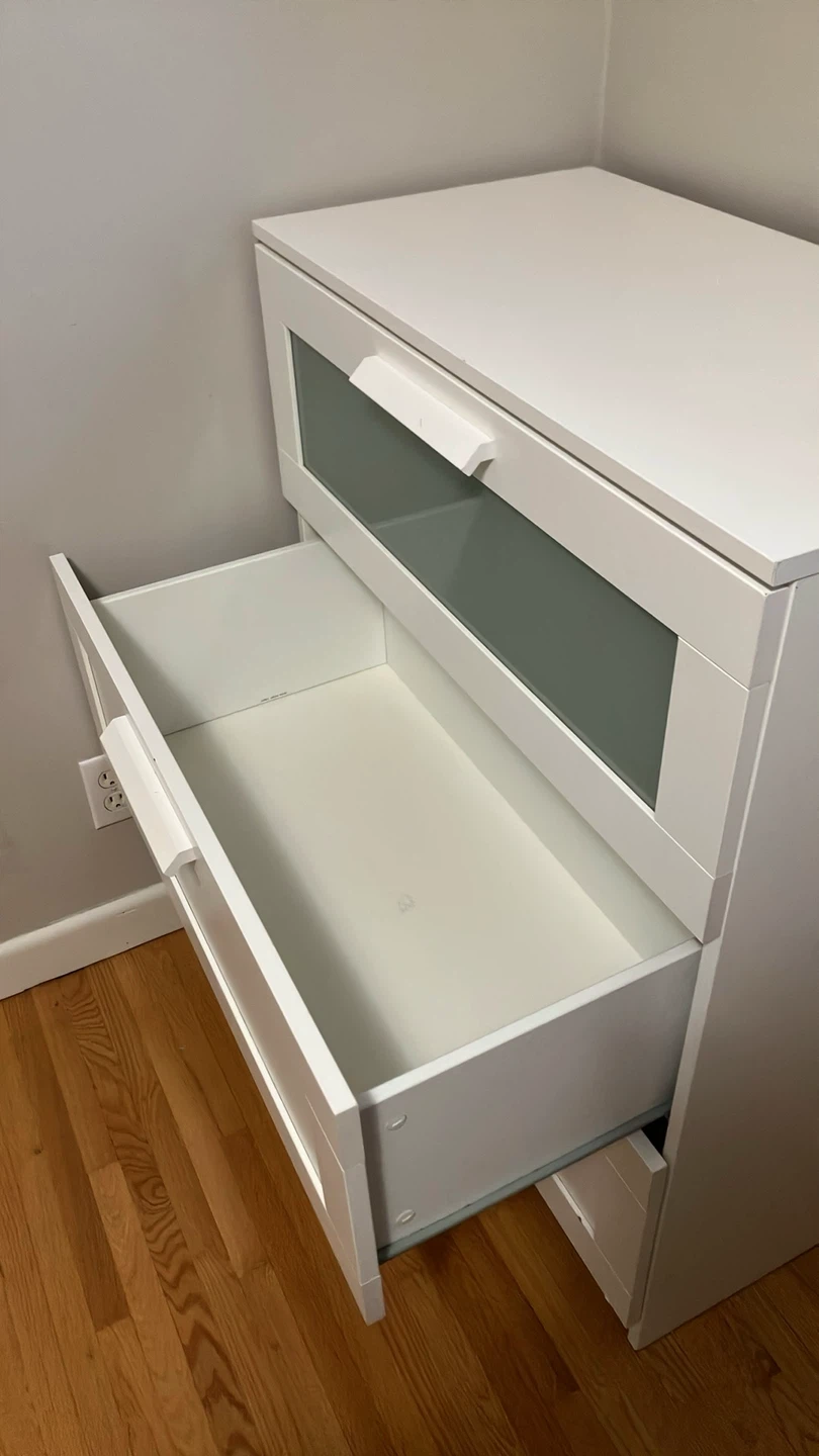 IKEA BRIMNES 3-Drawer Chest dresser - photo 3