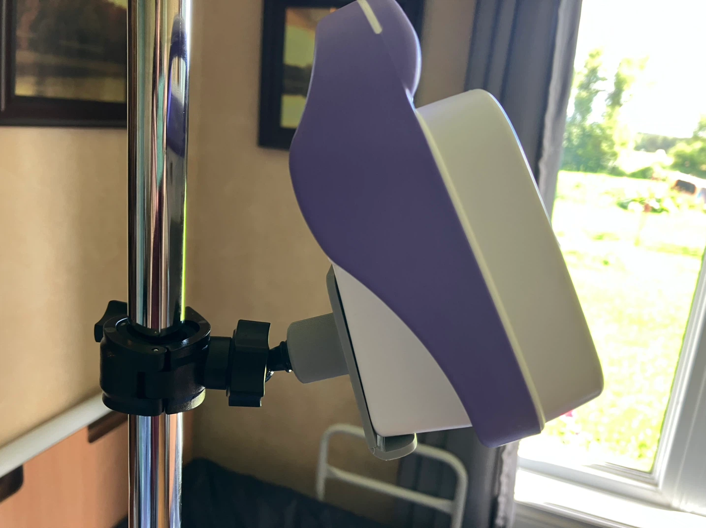 Quick Release Pump Holder/IV Pole Clamp for Kangaroo Omni - photo 5