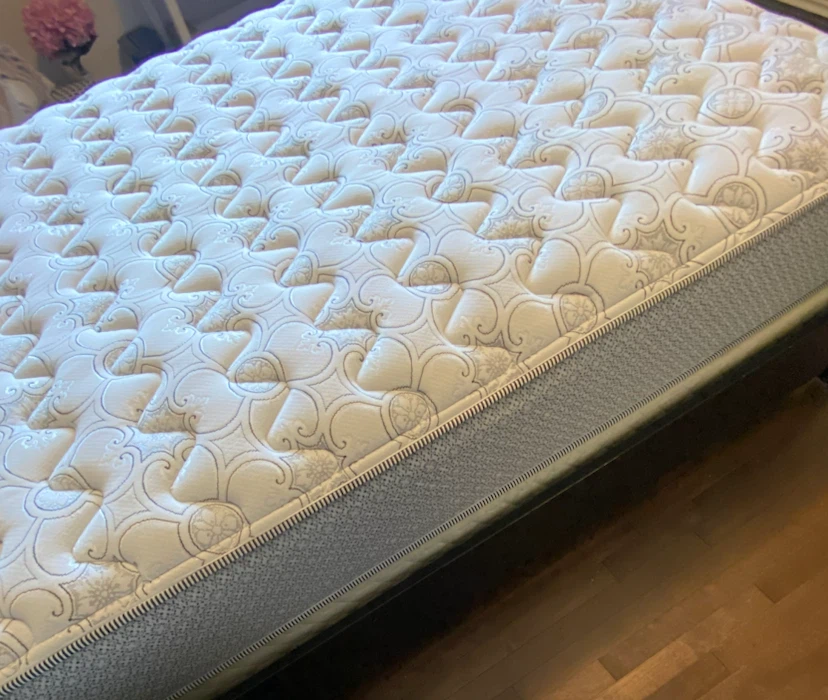 Queen size mattress - photo 3