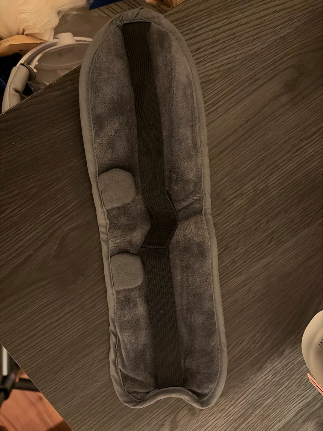 Qatar Airways Grey Eye Mask - photo 2