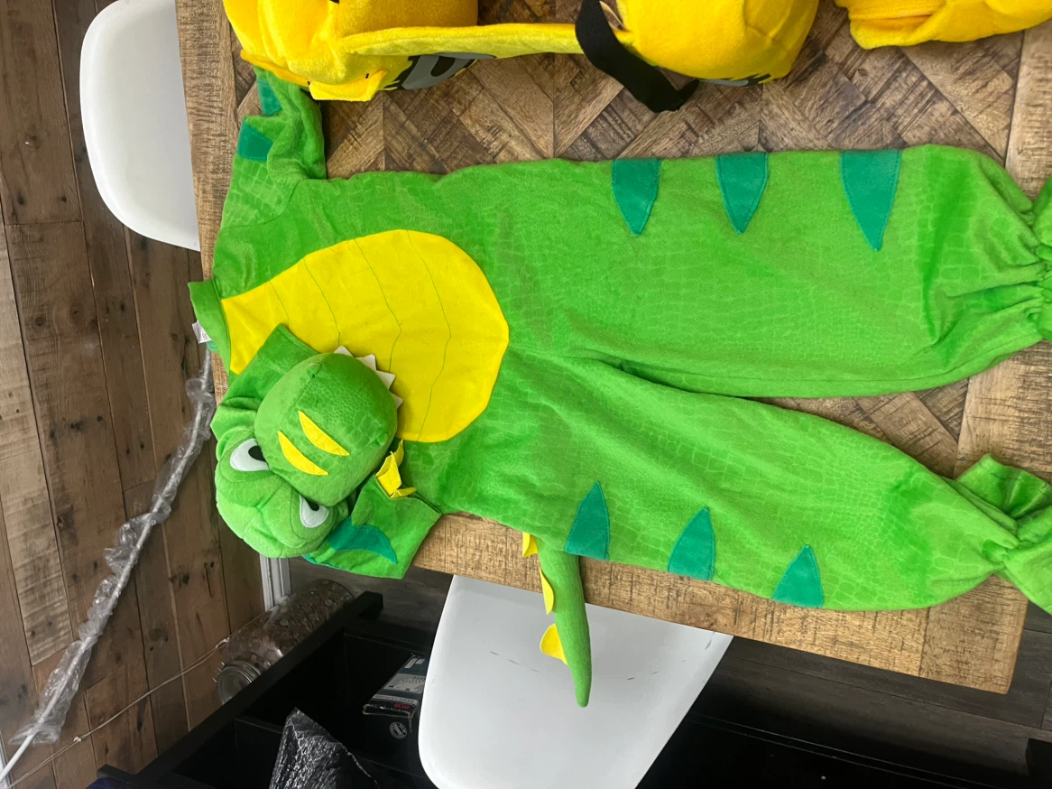 Kids Costume $10 each - photo 2