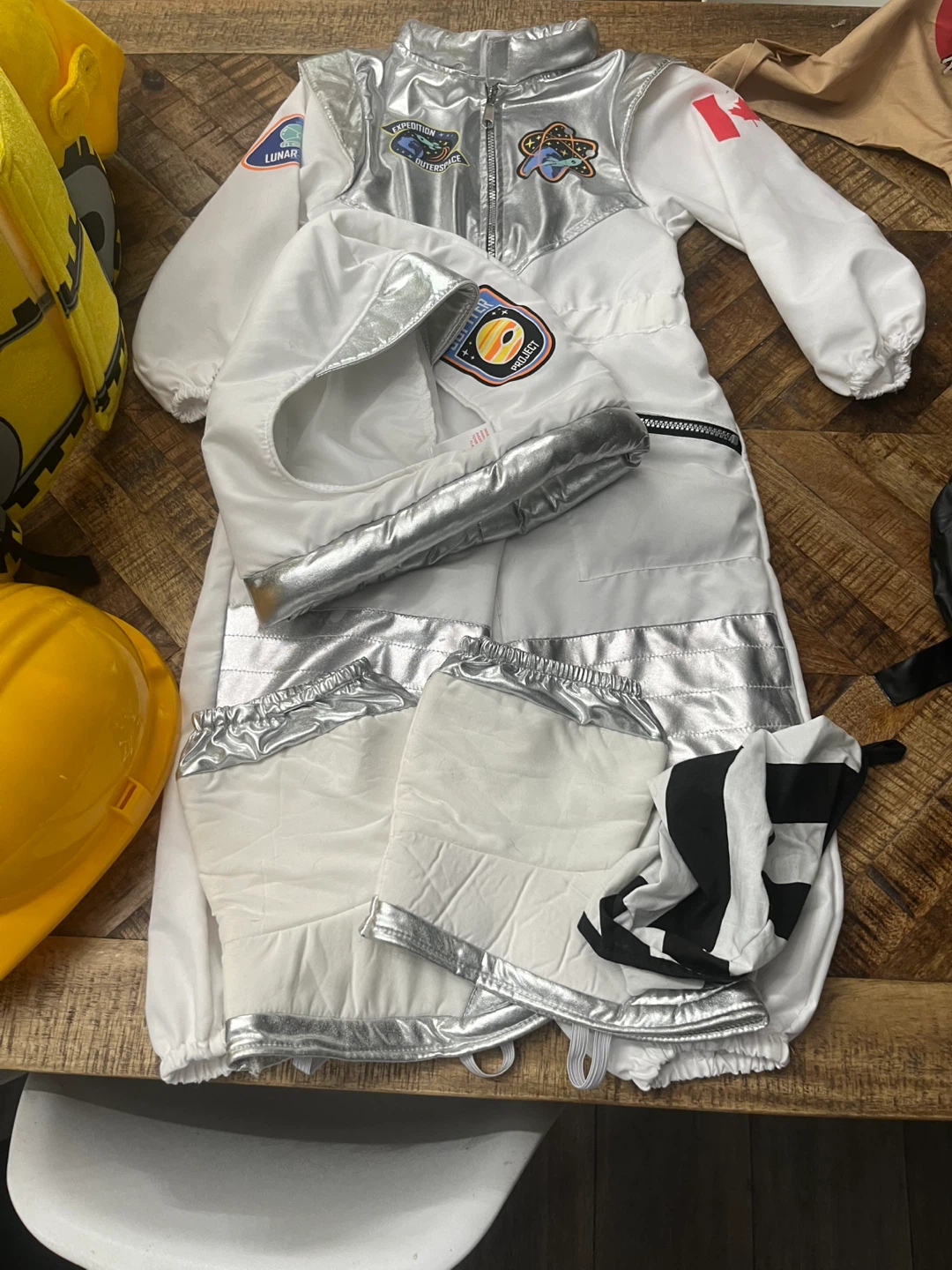 Kids Costume $10 each - photo 4