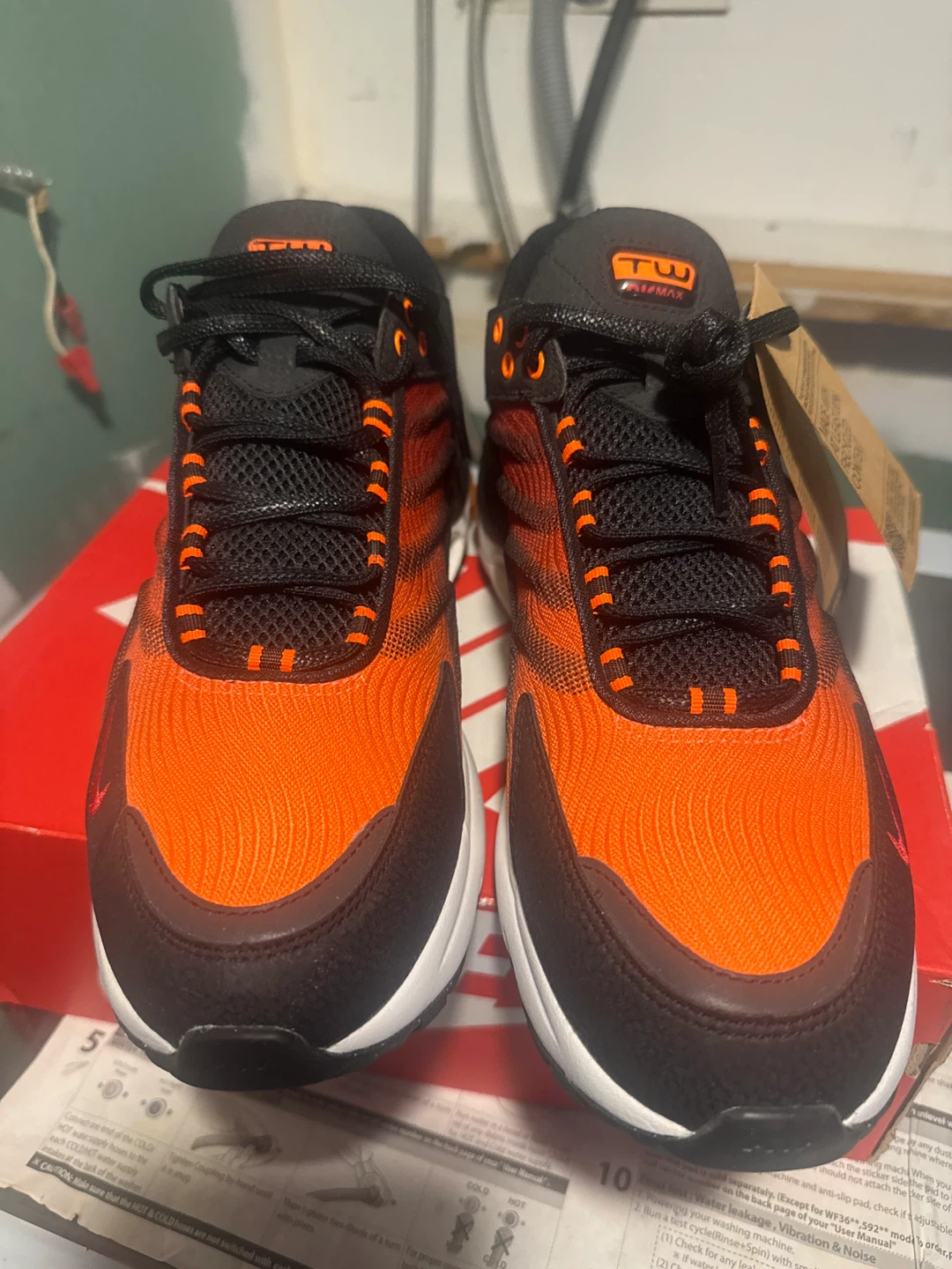 Nike Air Max TW NN Men's Running Shoes Size 10.5 Orange Black - photo 2