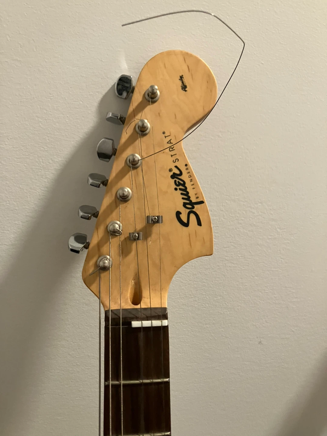 Squier Strat electric guitar by Fender - photo 3