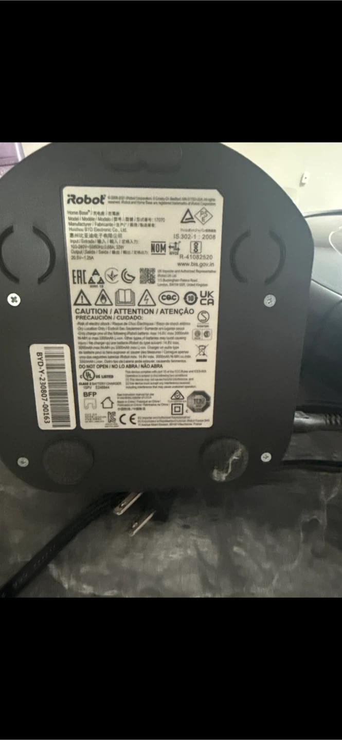 iRobot Roomba pet series Vacuum Cleaner Model 655 - photo 2