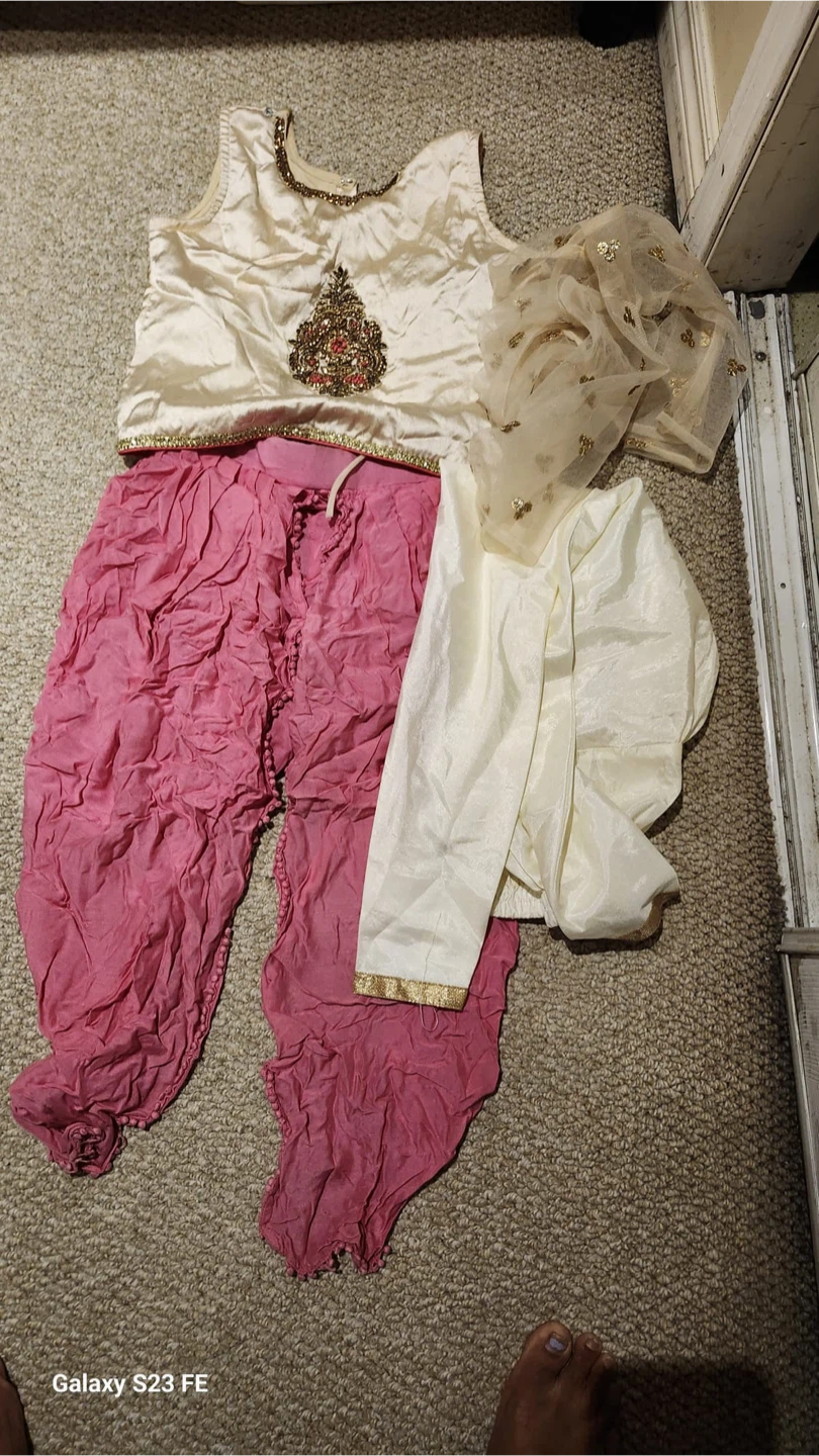 Girls Traditional Indian Outfit Set