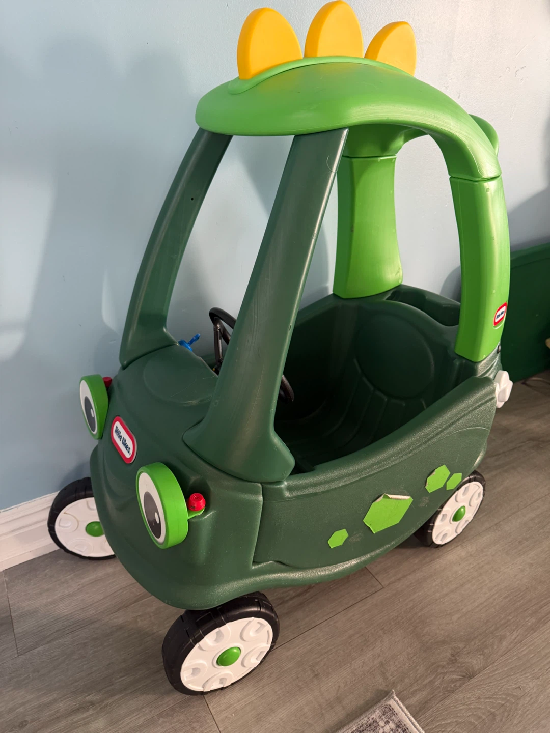 Little Tikes Dinosaur Cozy Coupe