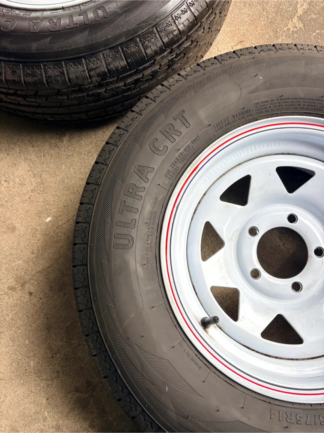 Vanity trailer tires and rims - photo 2
