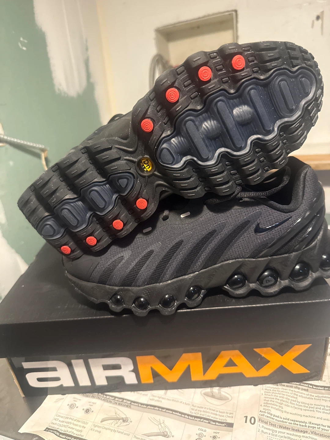 Nike Air Max Dn (GS) Black Running Shoes - photo 4