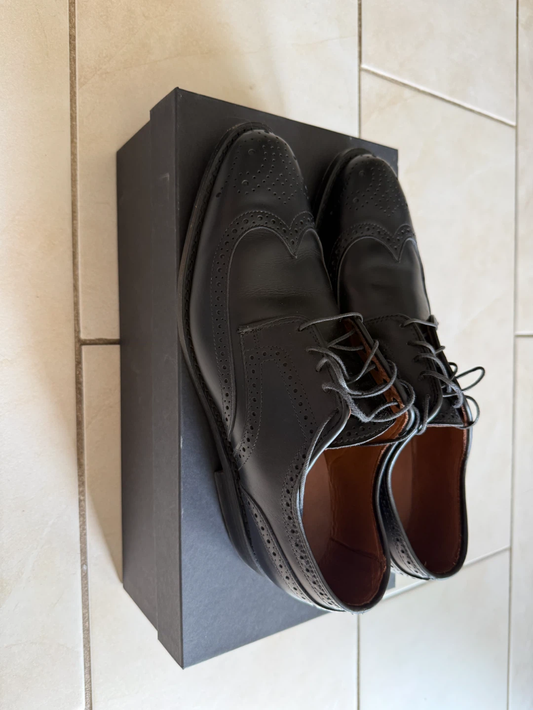 Allen Edmonds Stuttgart Black Leather Wingtip Derby Dress Shoes - photo 3