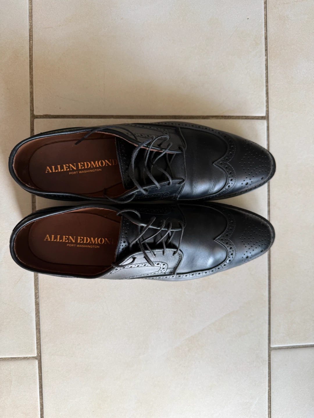 Allen Edmonds Stuttgart Black Leather Wingtip Derby Dress Shoes