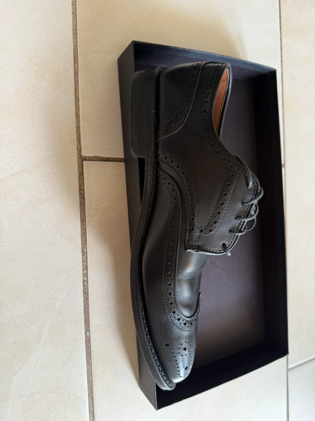 Allen Edmonds Stuttgart Black Leather Wingtip Derby Dress Shoes - photo 4