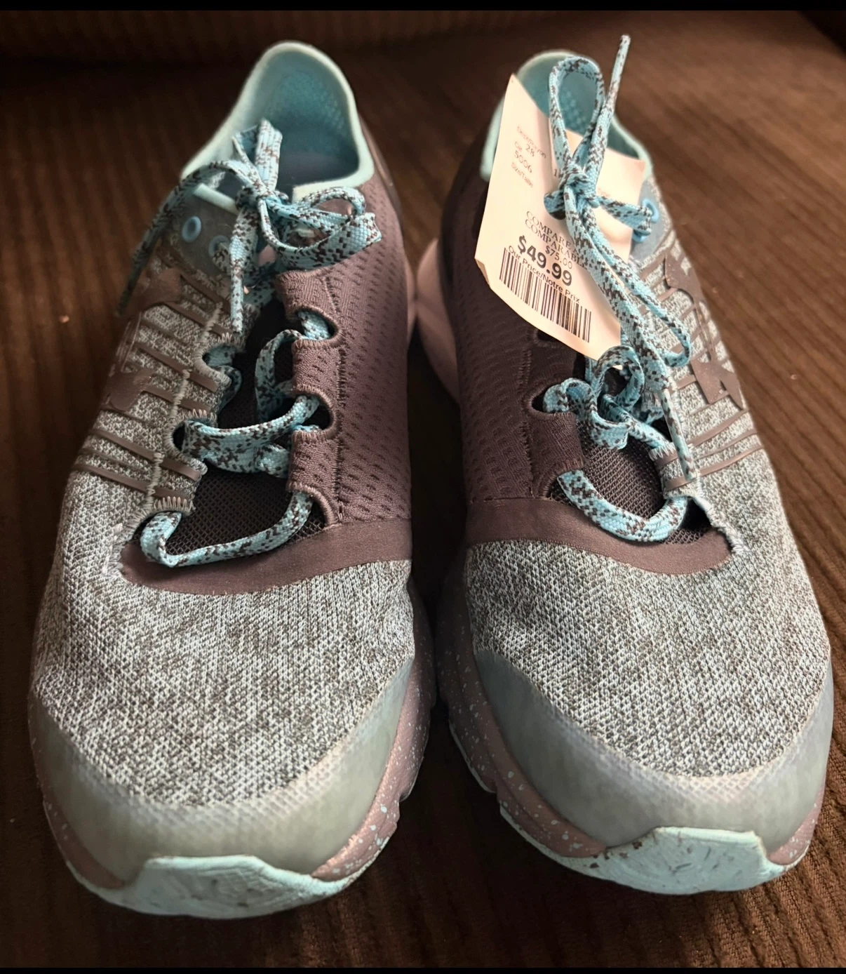 Under Armour Shoe  - Size 6