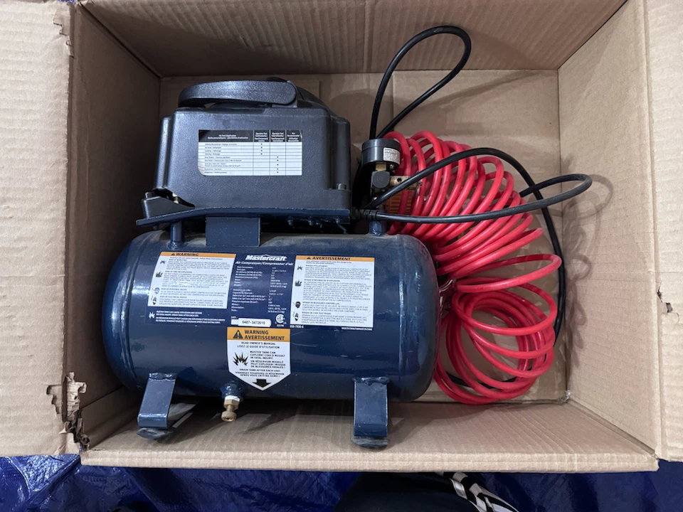 Mastercraft Air Compressor - photo 2