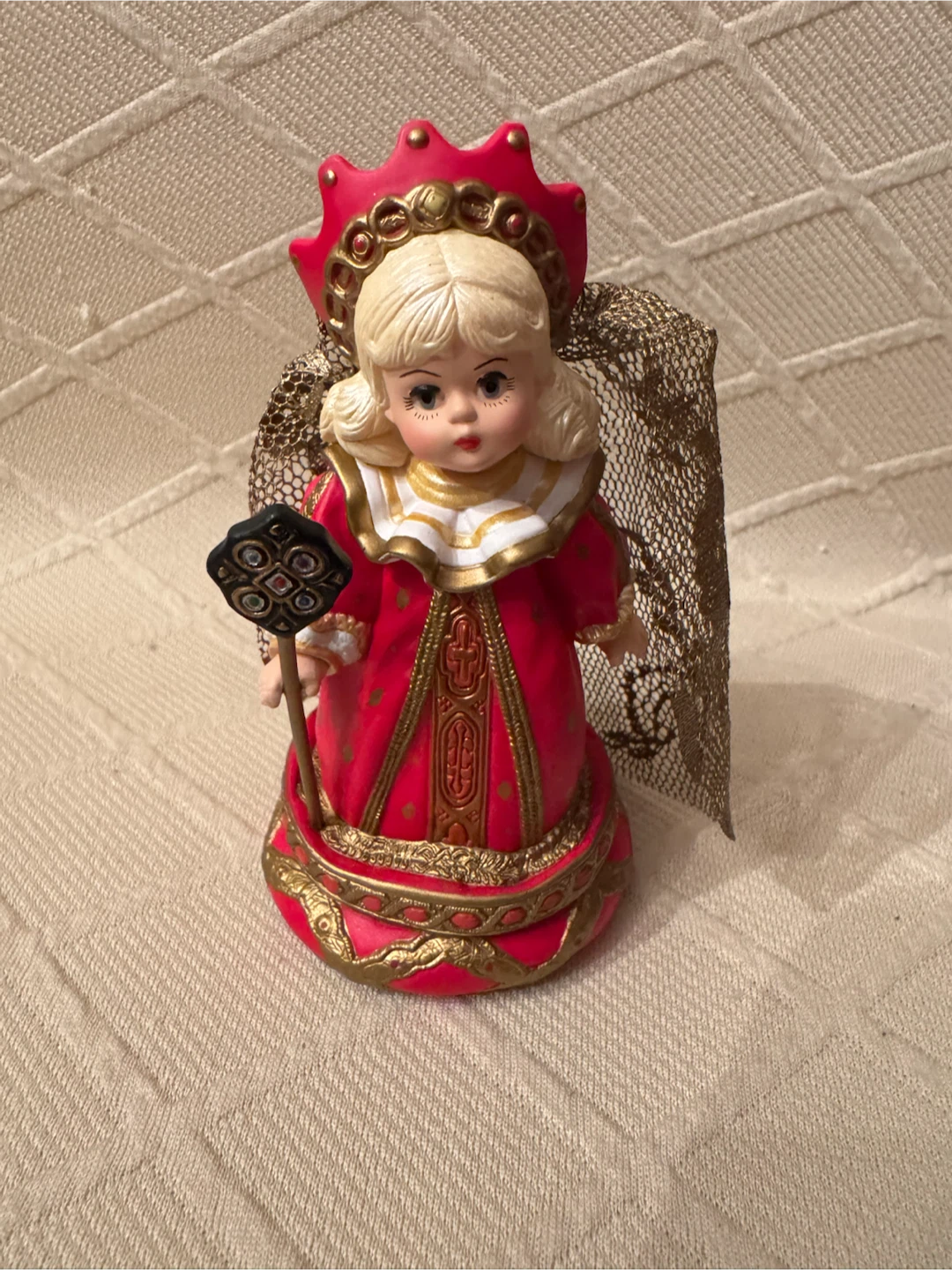 Hallmark Keepsake Red Queen Ornament - photo 2