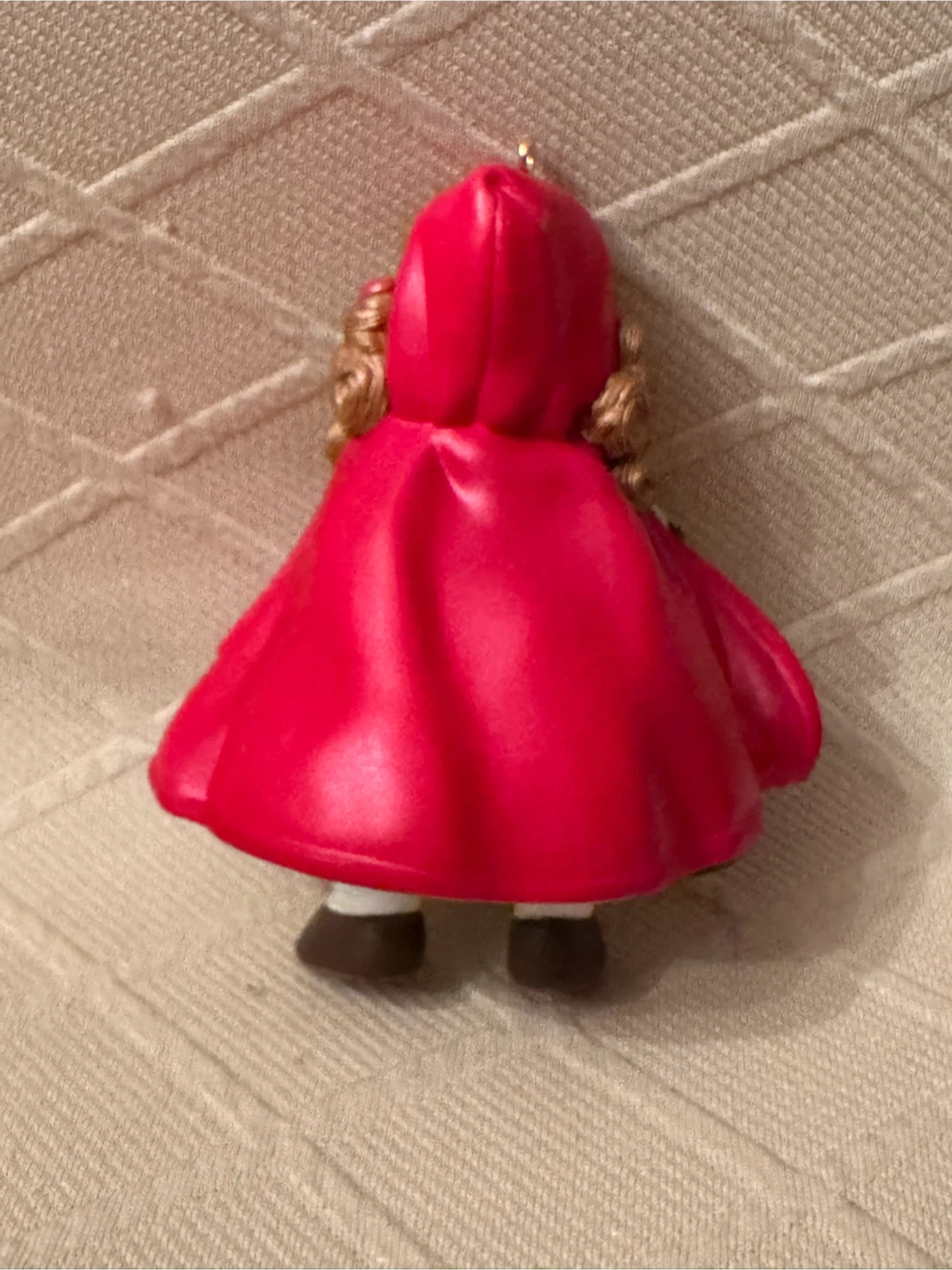 Hallmark Keepsake Little Red Riding Hood Ornament 1991 - photo 4