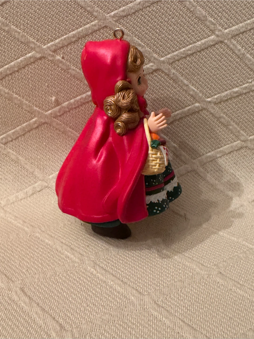 Hallmark Keepsake Little Red Riding Hood Ornament 1991 - photo 5