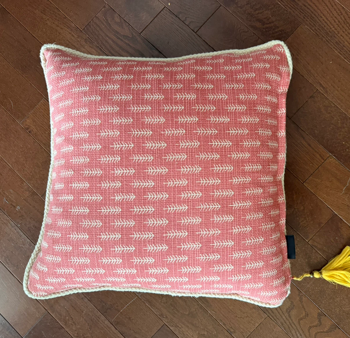 New 20” Cynthia Rowley decorative paisley pillow - photo 4