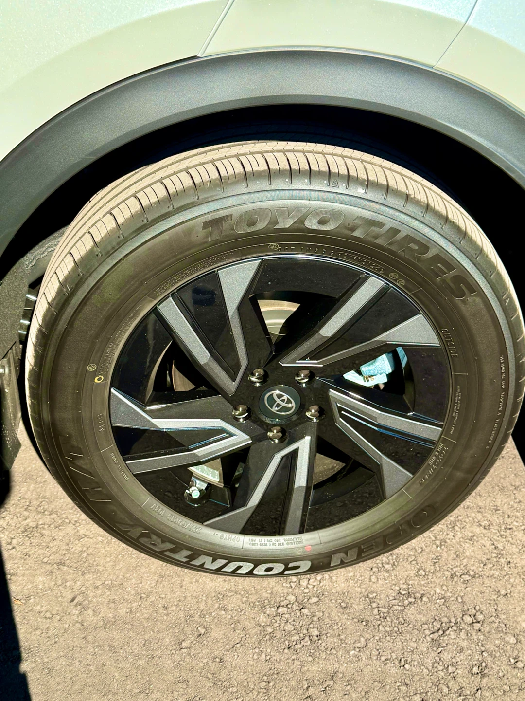 EV compatible X4 tire