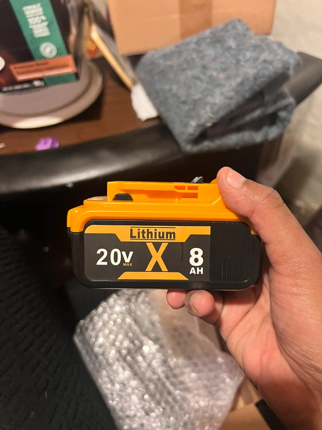 Lithium-Ion Battery 20V 8AH
