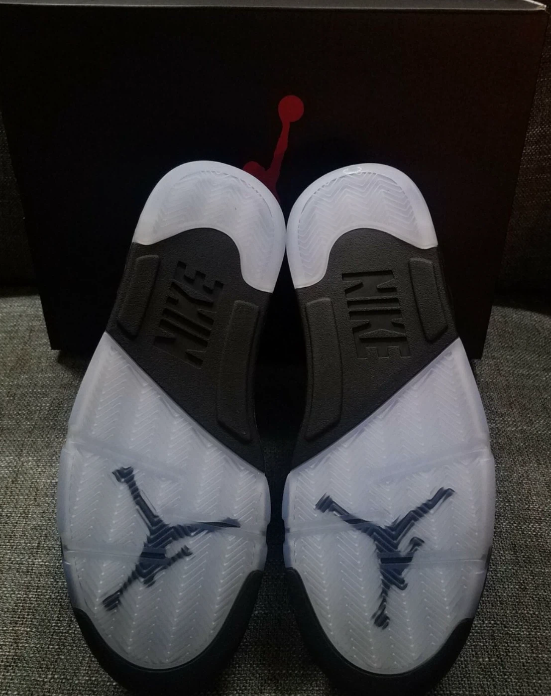 Nike Air Jordan 5 - photo 4