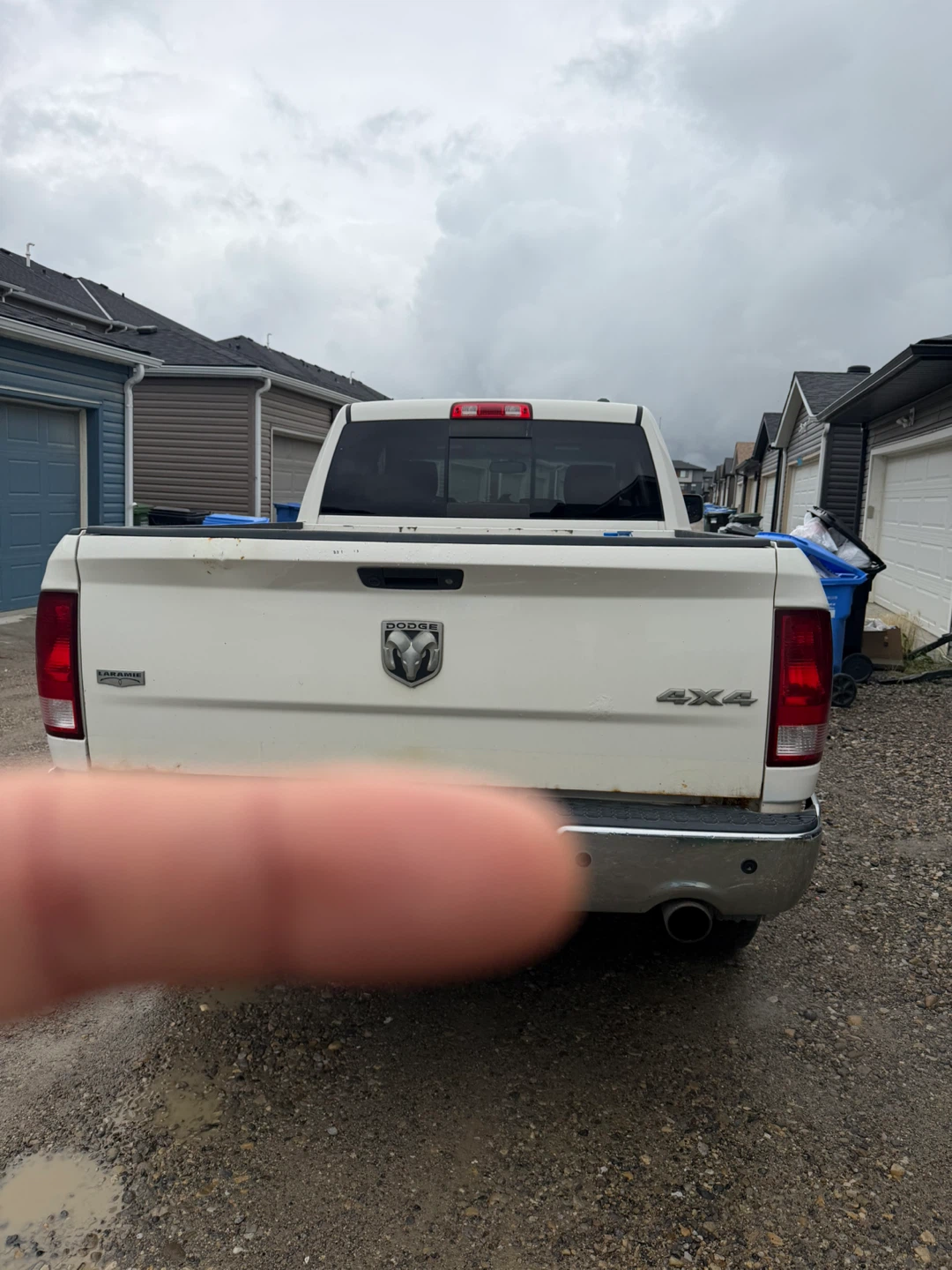 Dodge Ram Laramie 4x4 - photo 4