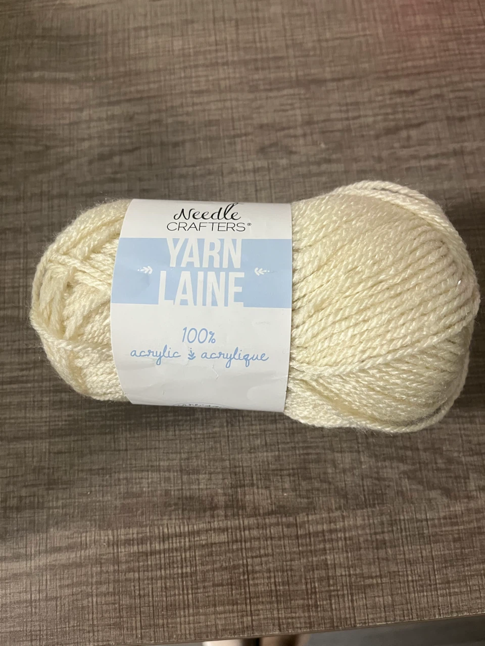 Acrylic yarn ivory 1 skein 50g
