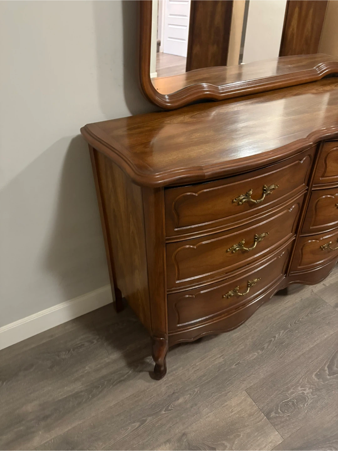Vintage Wooden Dresser with Mirror - photo 3