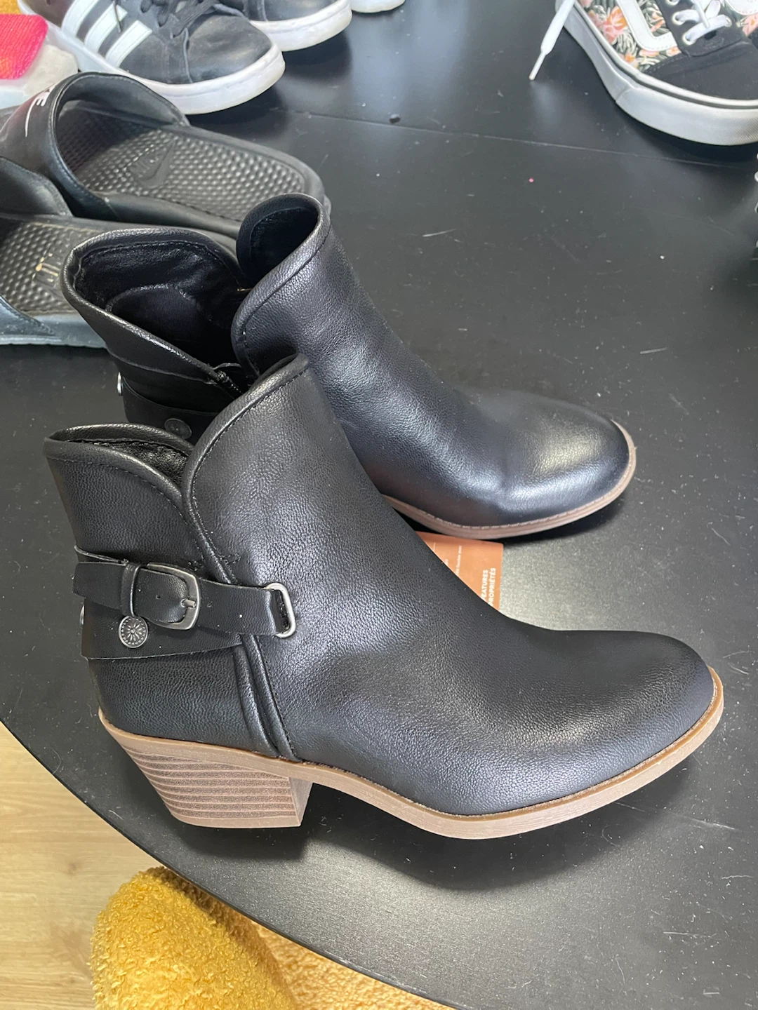Denver Hayes Justine Black Ankle Boots Size 7.5 - photo 2