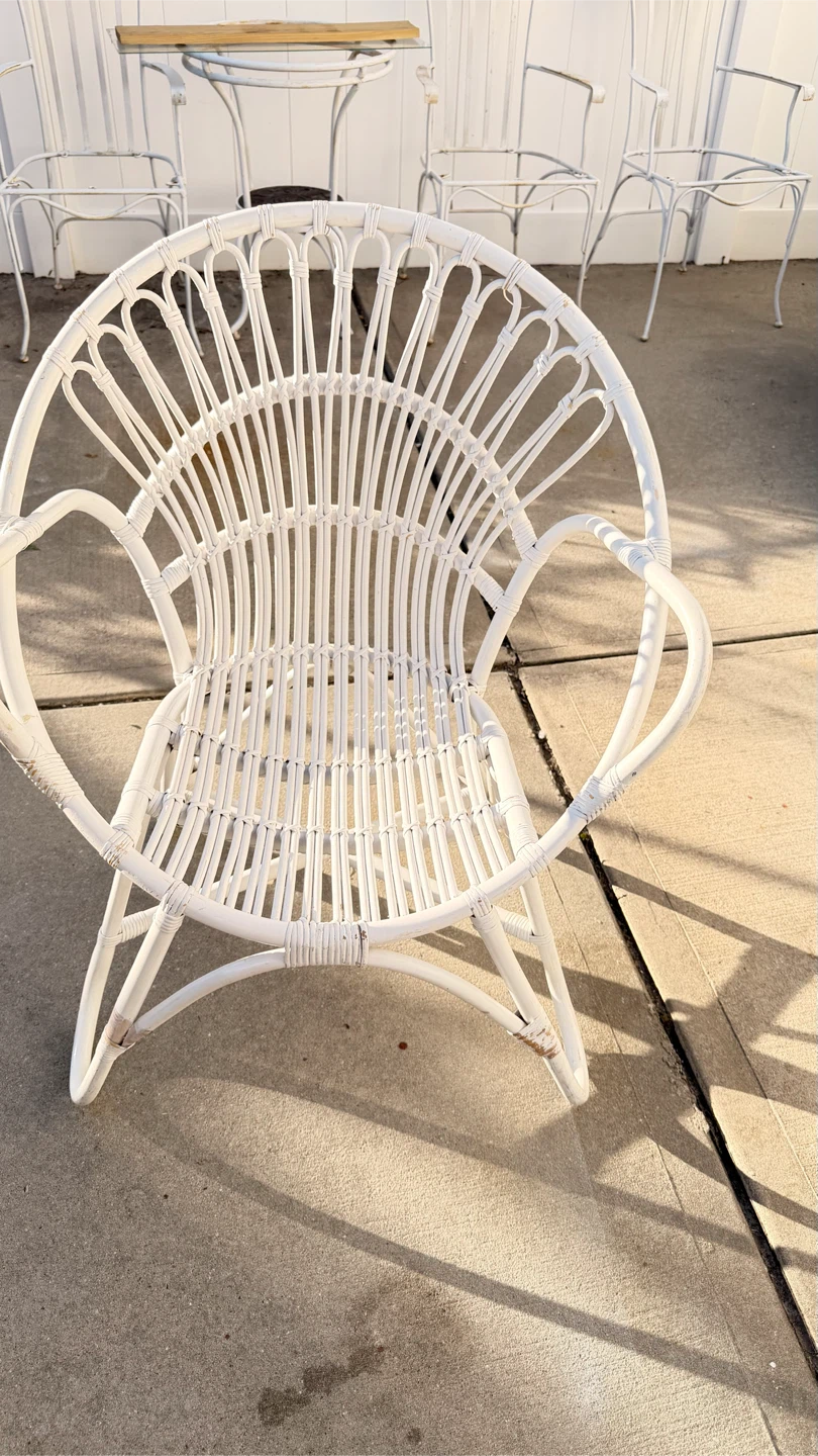 White Wicker Accent Chair - photo 2