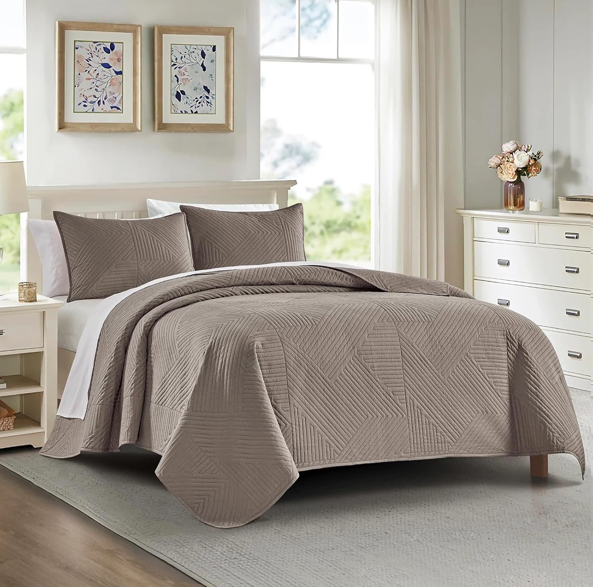 Taupe Geometric Pattern Quilt Set - photo 2