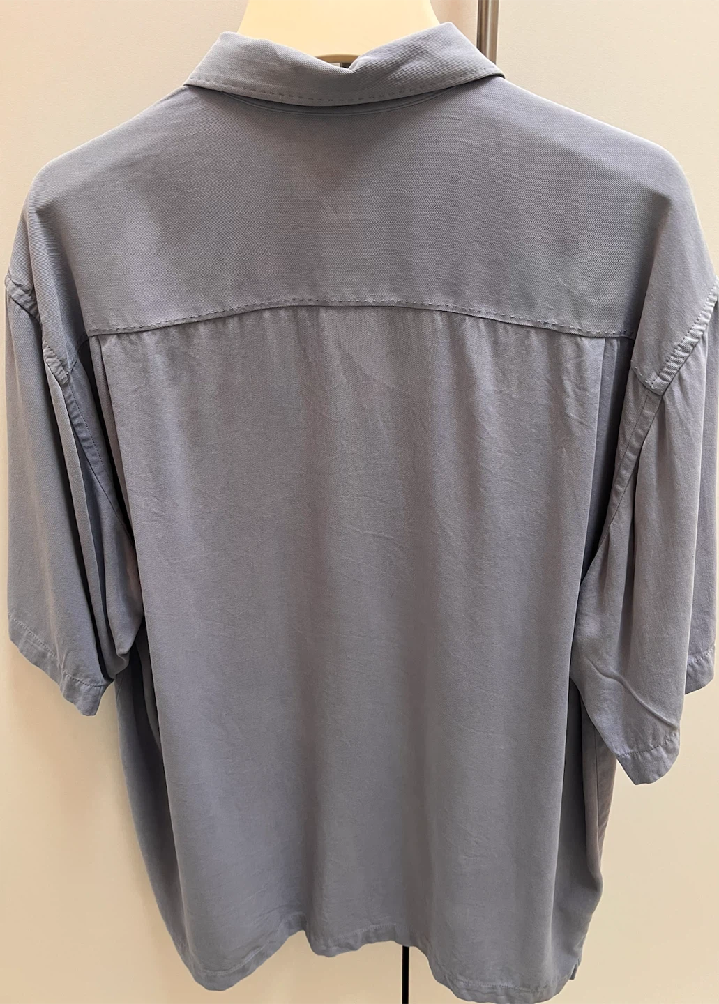 Tommy Bahama 100% Blue Silk Short Sleeve Shirt - photo 3