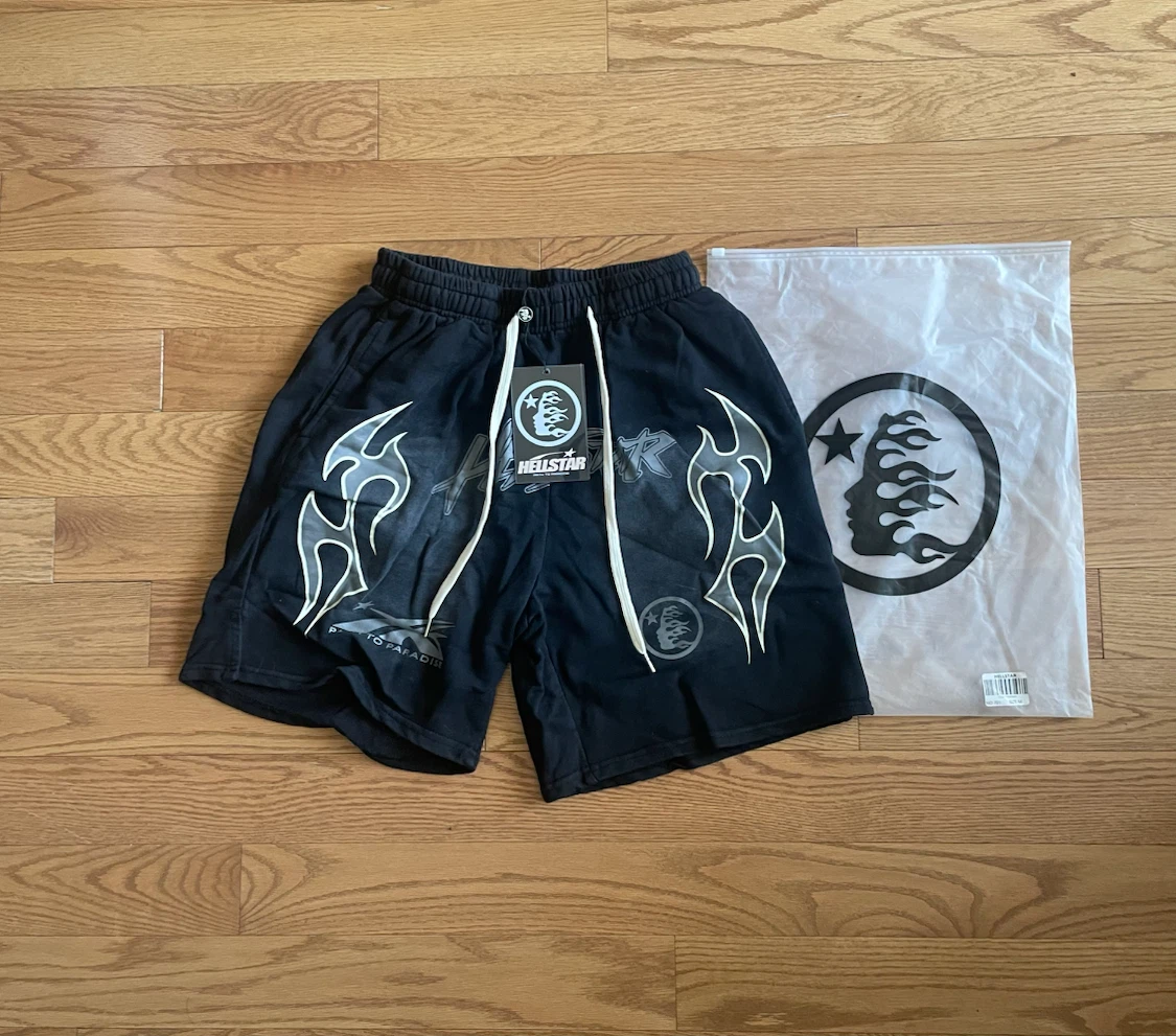 Hellstar Shorts - Size Medium - photo 2