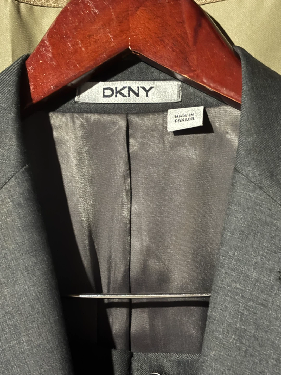 DKNY Men’s Suit 40S P36W30L - photo 2