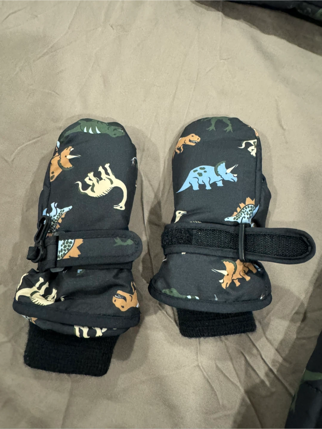 Children’s Place - Kids Dinosaur Snowsuit and Mittens Set - photo 2