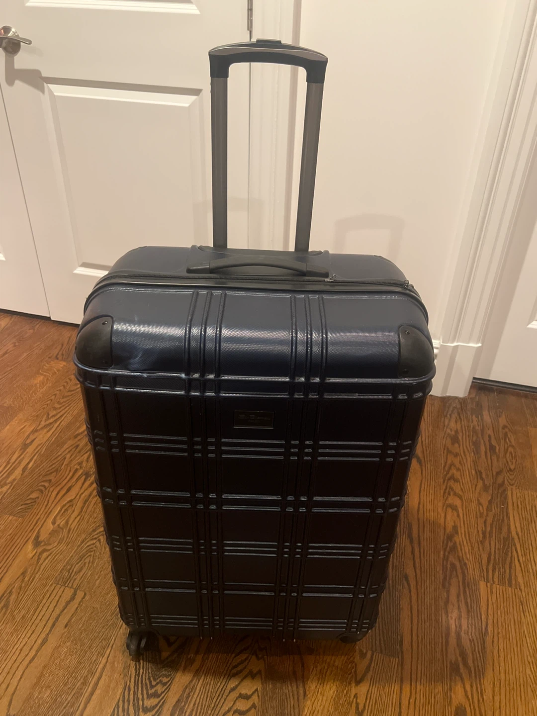 Ben Sherman Nottingham 2 pc Rolling Suitcase set - photo 2