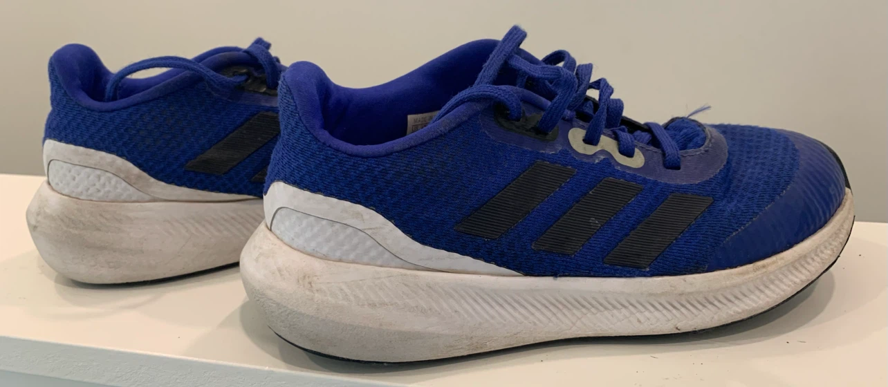 Adidas Kids Running Shoes Size 2.5 Y - photo 3