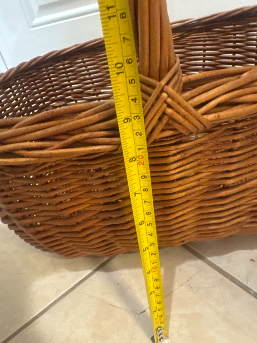 Two Large/smoll Woven Wicker Basket - photo 5