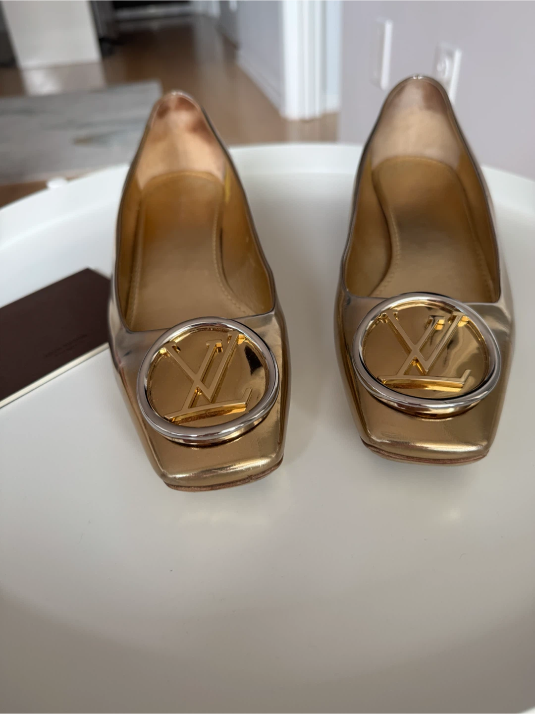 Louis Vuitton Metallic Gold Specchio Leather Pumps 39 / 40 - photo 2