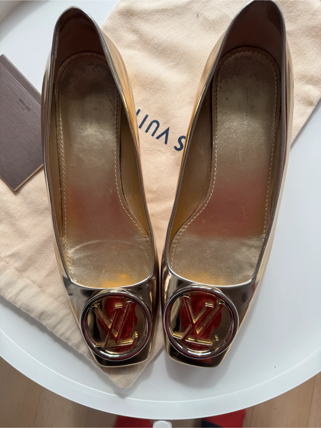 Louis Vuitton Metallic Gold Specchio Leather Pumps 39 / 40 - photo 3