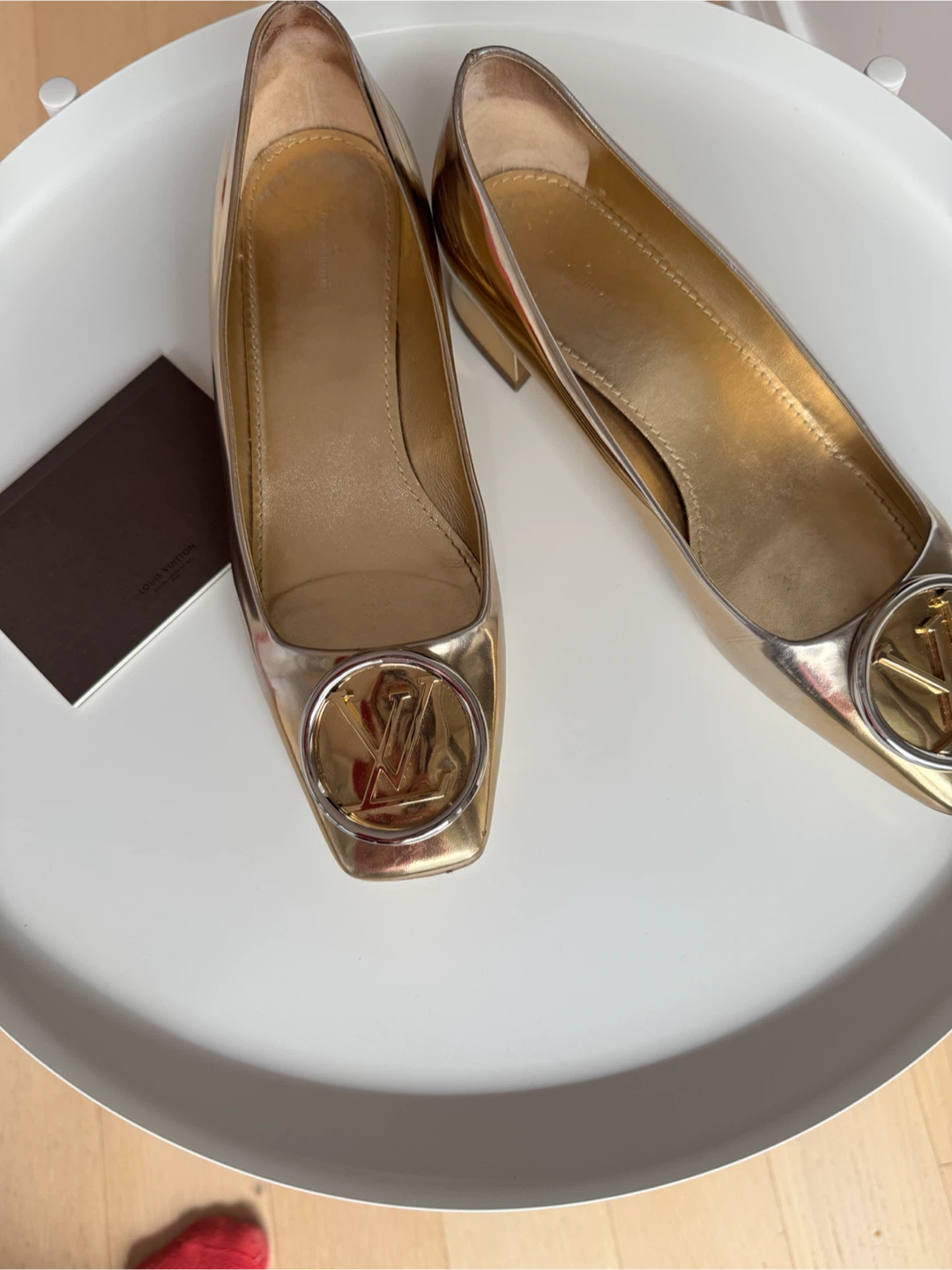 Louis Vuitton Metallic Gold Specchio Leather Pumps 39 / 40 - photo 5